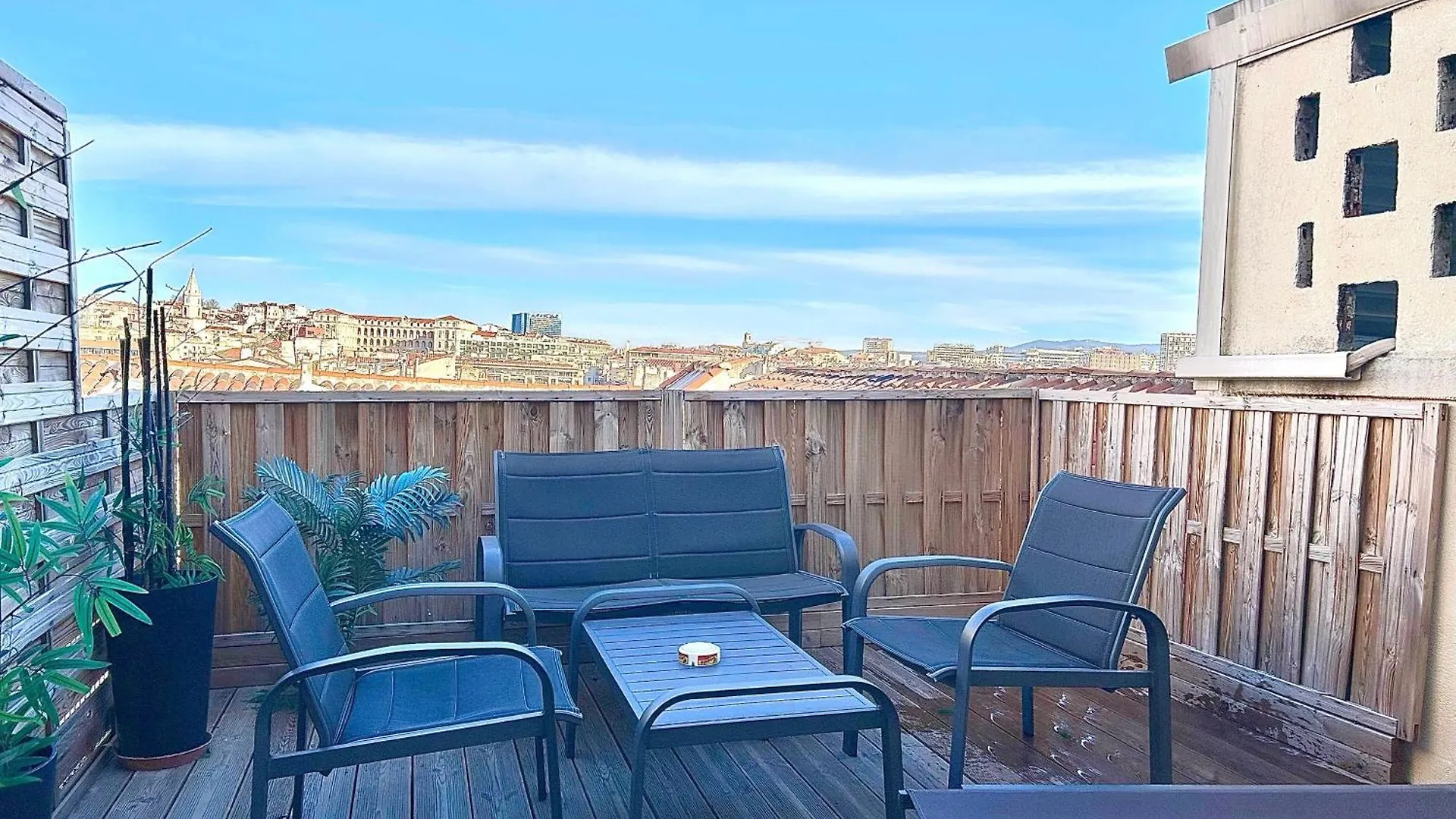 Lägenhet Honore - Rooftop Avec Vue - Appartement T3 Atypique Centre Ville Vieux Port Proche Opera Marseille